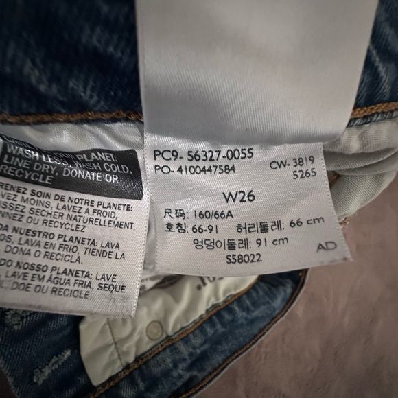 Levi's® 501 Original High Rise Distressed Hem Cut Off Shorts Size 26 - Picture 8 of 9